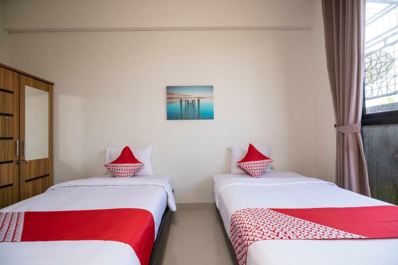 Oyo 697 Olivia Inn Denpasar Legian  Bagian luar foto